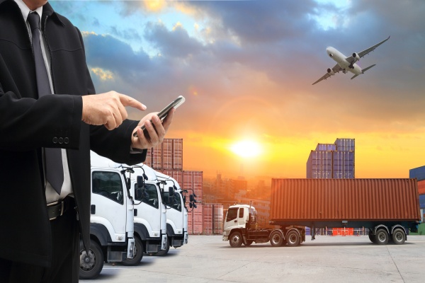 เจาะลึกโลจิสติกส์ไทย 2026: วิเคราะห์ทางรอด เมื่อ AI ไม่ใช่แค่ทางเลือก